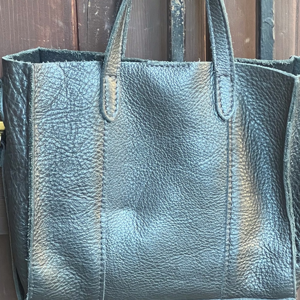 Portland Leather Goods, Lola, Tote Bag, Black Pebbled Leather w/magnetic closure - Picture 11 of 15